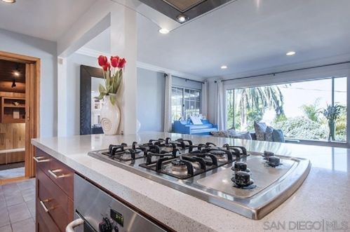 9204 Virginian Ln, La Mesa CA  91941-4134 exterior