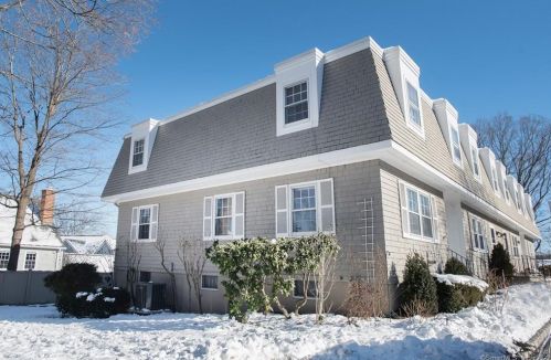 164 Summer St, New Canaan, CT 06840-5637
