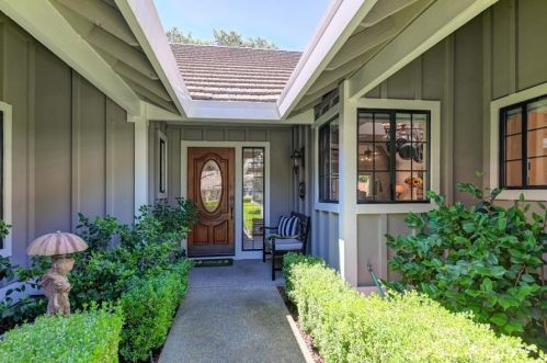 2238 Newcastle Gap Dr, Rancho Cordova, CA 95670-7505
