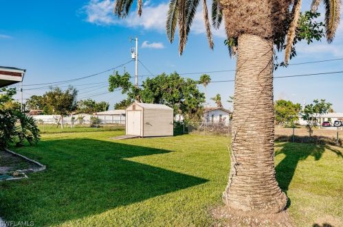 4519 10th Pl, Cape Coral, FL 33904-8610