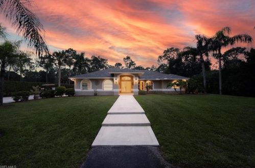 6160 Copper Leaf Ln, Naples, FL 34116-6722