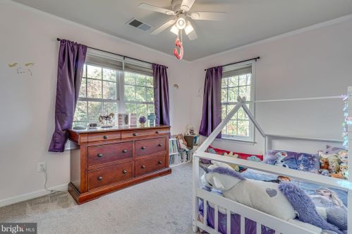 2998 Chinkapin Oak Ln, Woodbridge VA  22191-7514 exterior