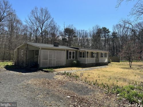 812 Gunnery Hill Rd, Spotsylvania, VA 22551-2215