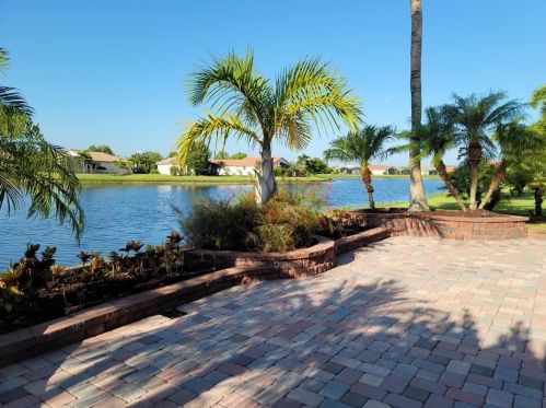 11437 Mountain Ash Cir, Fort Pierce, FL 34987-2489