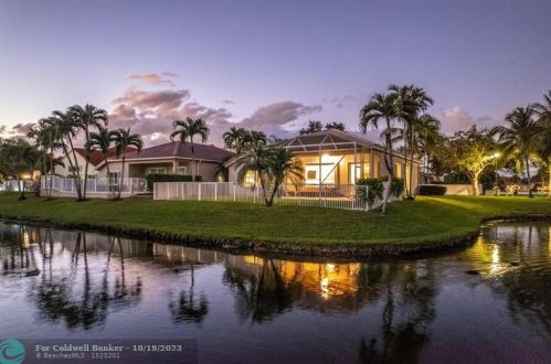 13072 18th Ct, Hollywood FL  33028-2511 exterior