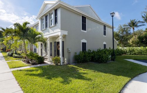 826 Kokomo Key Ln, Delray Beach FL  33483-6027 exterior
