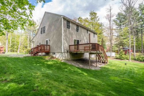 68 Long Pond Rd, Danville NH  03819-3126 exterior