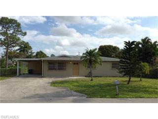 4018 Coconut Cir, Naples, FL 34104-4412