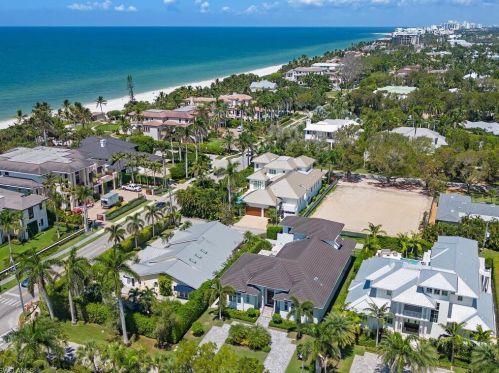 129 Central Ave, Naples, FL 34102-5923