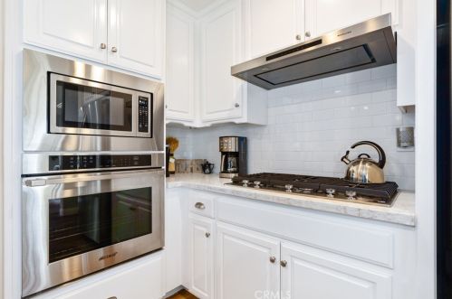 245 Plancha Way, Pismo Beach CA  93420-4611 exterior