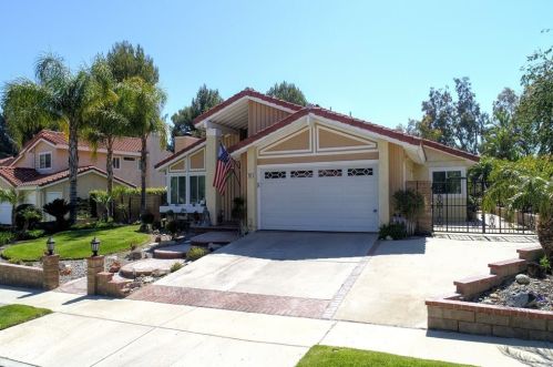 2903 Chippewa Ave, Simi Valley, CA 93063-2016