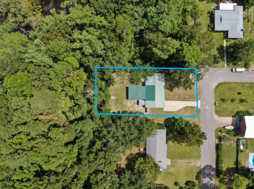 156 Oaklawn Sq, Defuniak Springs, FL 32435-4816