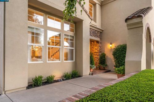 107 Fairwood Ct, Danville, CA 94506-4407