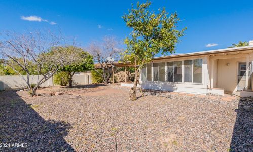 9457 Sun Lakes Blvd, Chandler, AZ 85248-6541