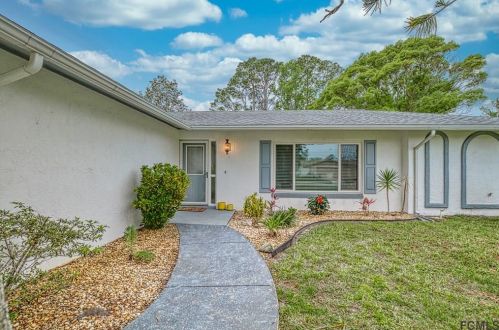 111 Farragut Dr, Palm Coast, FL 32137-8239