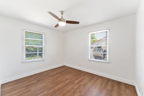 1121 Summit Blvd, West Palm Beach FL  33405-3031 exterior