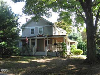 85 Woodfield Rd, New Haven, CT 06525-2625