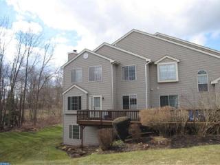 364 Pondview Dr, Harleysville, PA 19438-2393