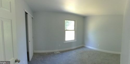 33 Covington Dr, Erial NJ  08081-3047 exterior