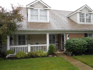 244 Black Walnut Dr, Westerville, OH 43082-9613