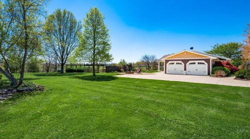 2306 Wesley Chapel Rd, Zanesville OH  43701-9334 exterior