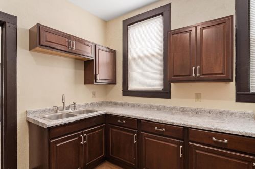 1229 Mckinley Ave, Milwaukee WI 53205-2534 exterior