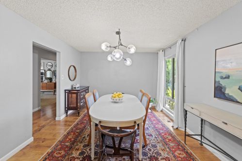 1012 Cottonwood St, Woodland CA  95695-4317 exterior