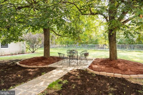 1700 Morgan Ln, Collegeville PA  19426-2859 exterior