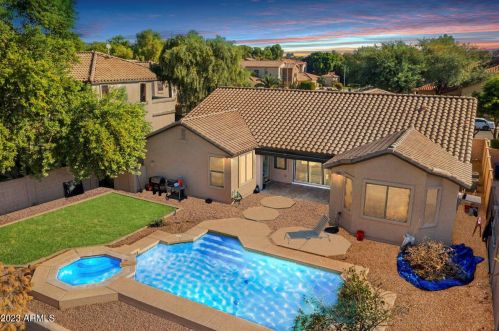 550 Emerson St, Chandler AZ  85248-4700 exterior