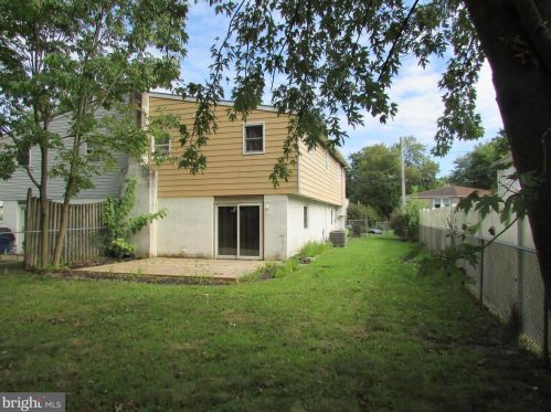 812 Pennbrook Ave, Lansdale PA  19446-3941 exterior