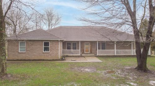 2639 Amelia Farms Rd, Mount Olive, OH 45106-9590