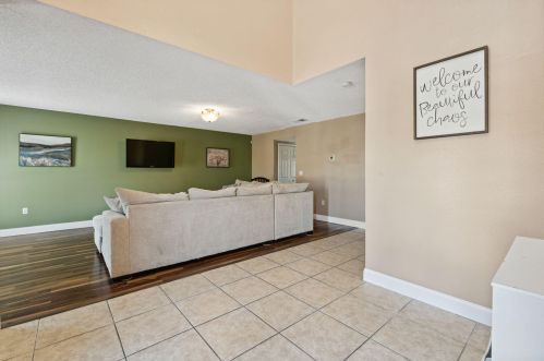 866 Abingdon Ave, Fort Pierce FL  34953-2861 exterior