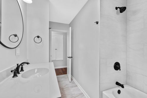 4102 Colgate Cir, Milwaukee WI  53222-1736 exterior