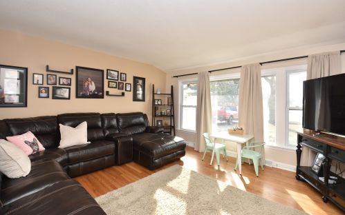 260 Kossow Rd, Waukesha, WI 53186-2018