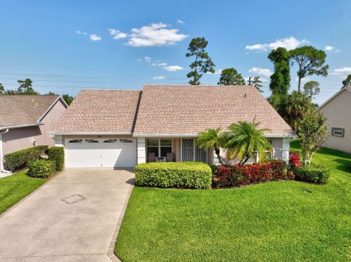 485 Casanova Cir, Fort Pierce, FL 34986-1713