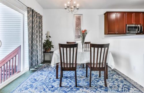 959 King Way, Breinigsville PA  18031-1484 exterior