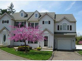 92 Rogers St, Branford CT  06405-3665 exterior