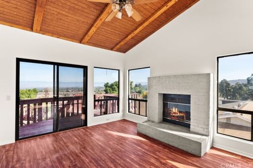 14218 El Mesa Dr, Riverside CA  92503-7206 exterior