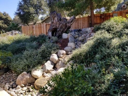 47305 Shady Oaks Ln, Temecula CA 92592-2933 exterior