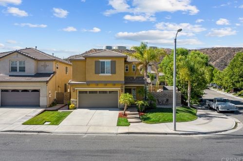 19644 Edgehurst Ln, Santa Clarita, CA 91350-1992