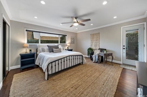 4237 Sussex Cir, Cypress CA  90630-2742 exterior