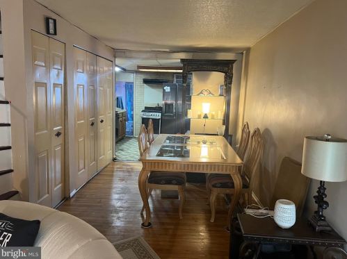 336 Bergen St, Gloucester, NJ 08030-1703