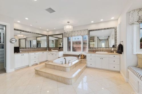 14 Morning Lgt, Newport Beach CA  92657-1654 exterior