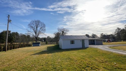 275 Willow Dr, Zanesville OH  43701-1252 exterior