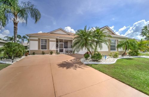 2217 Preservation Green Ct, Ruskin FL  33573-4418 exterior