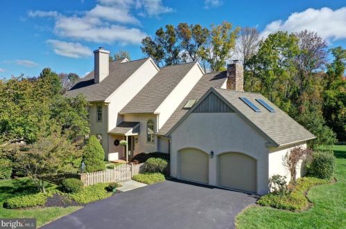 419 Waynesbrooke Rd, Berwyn, PA 19312-2061