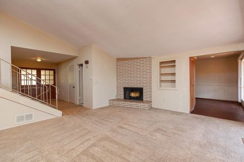 9165 Grossmont Blvd, La Mesa, CA 91941-4141