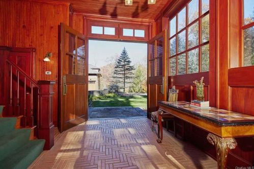 18 Patterson Brook Rd, Tuxedo Park NY  10987-4121 exterior