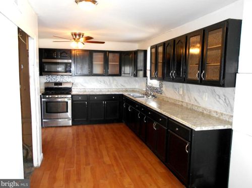 200 Cardiff Rd, Fairless Hills PA  19030-1302 exterior