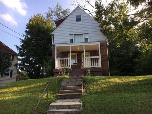 410 Vine St, Jeannette, PA 15644-2746